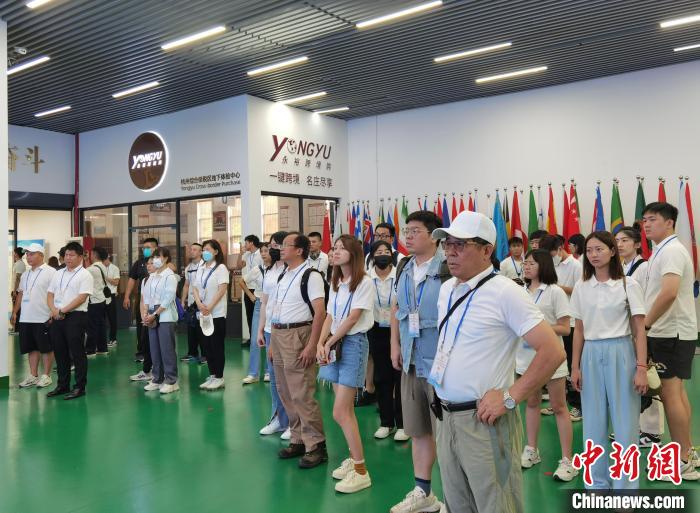 臺灣青年參訪浙江。　鮑夢妮 攝