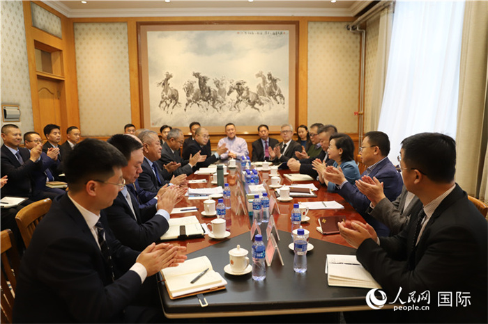 3.2023年10月30日，中國駐蒙使館座談會現場。人民網記者 霍文攝