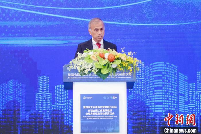 聯(lián)合國駐華協(xié)調(diào)員常啟德發(fā)表演講。