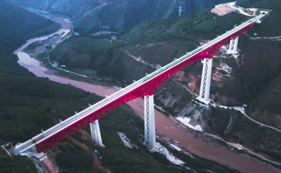 圖片來源:新華社