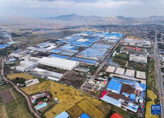 這是2023年11月3日在埃塞俄比亞杜凱姆市拍攝的東方工業園(無人機照片)。 新華社發(東方工業園供圖)