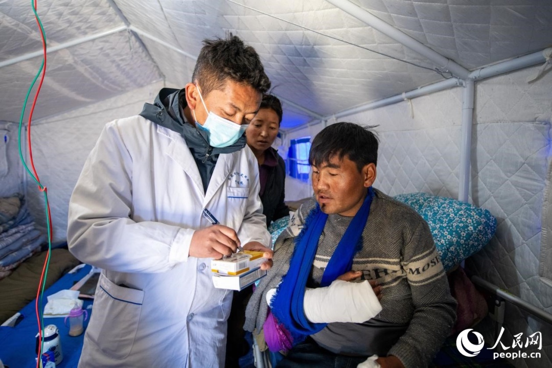 震中日記|“謝謝,曼巴啦!”