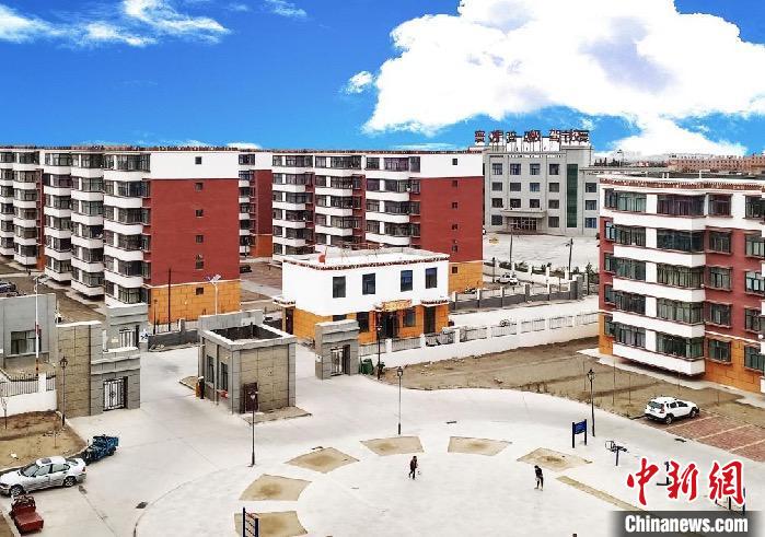 青海格爾木市多措提升黃河源生態移民生活品質