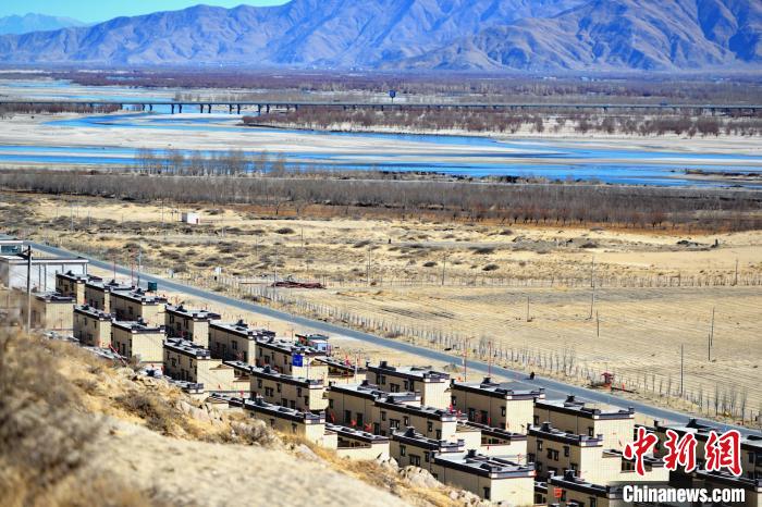 西藏召開全區脫貧攻堅工作會議