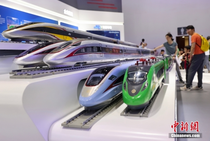 7月13日，第二十六屆北京科博會在北京國家會議中心開幕。圖為復興號系列動車組模型。<a target='_blank' href='/'><p  align=
