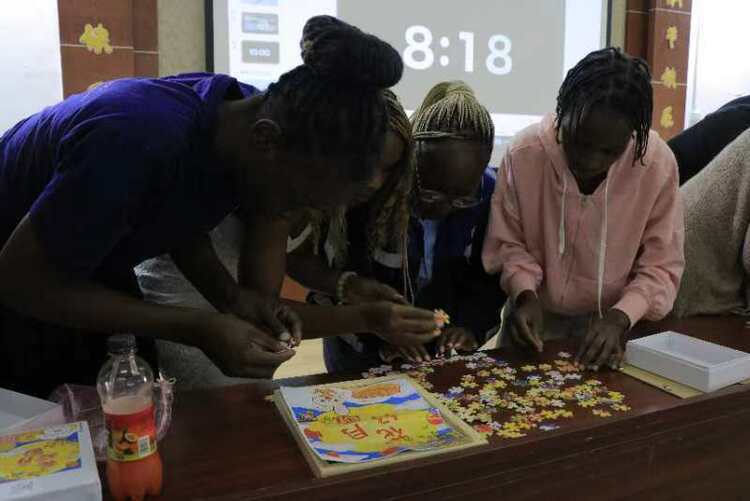 資訊有故事丨海外慶中秋活動創意滿滿 外國友人說“我知道了中國人為什么慶祝這個節日”