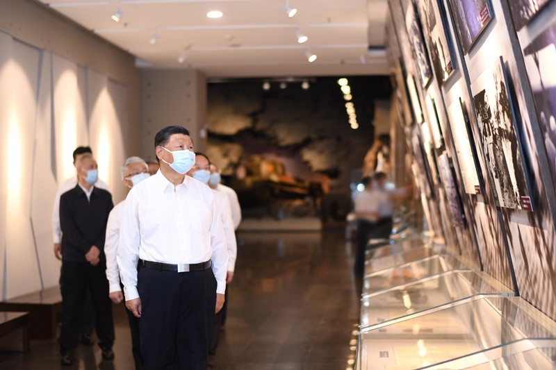 2022年8月16日至17日,中共中央總書記、國家主席、中央軍委主席習近平在遼寧考察。這是16日下午,習近平在錦州市考察遼沈戰役紀念館。 新華社記者 燕雁 攝