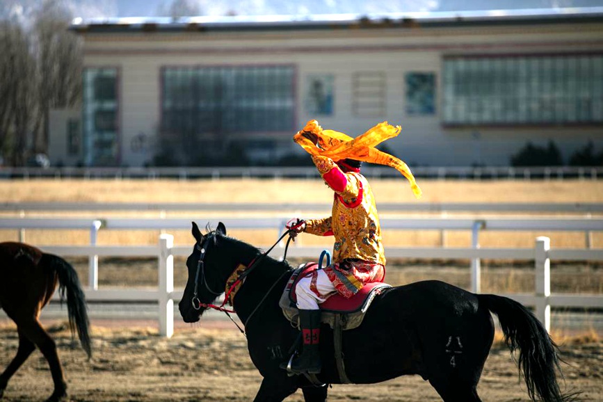 藏歷新年，精彩的馬術表演。張靜攝
