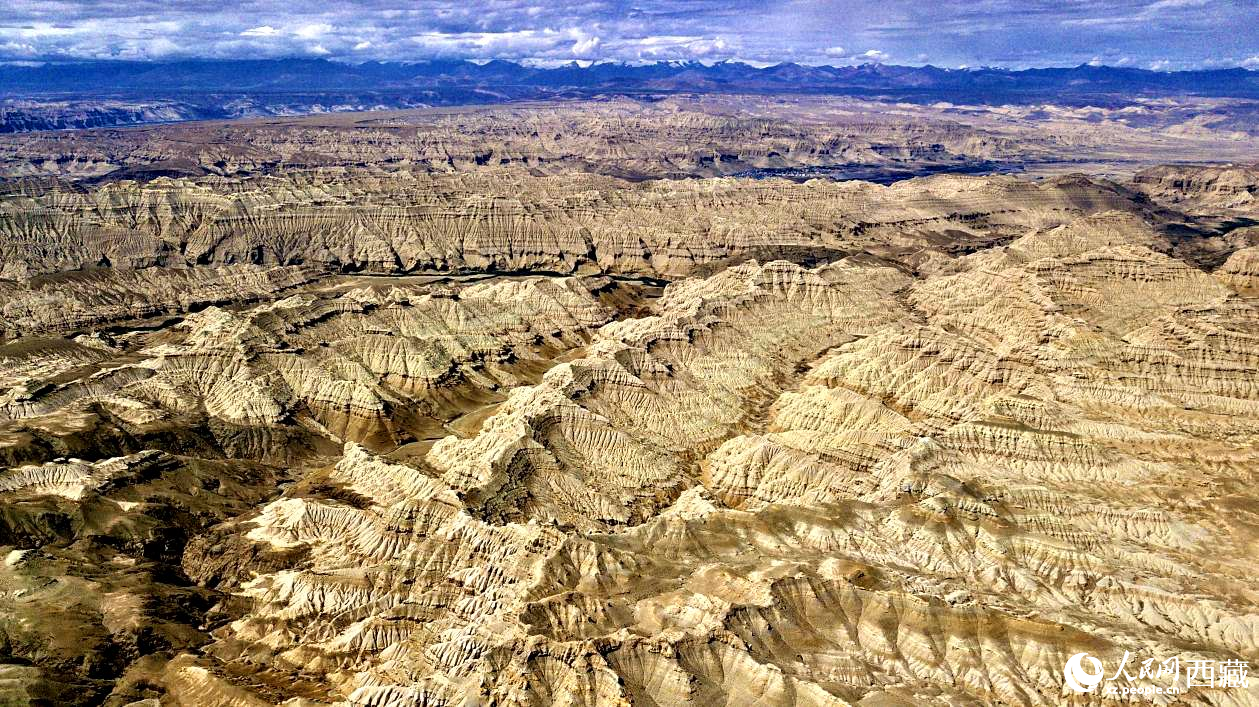 鳥瞰西藏阿里地區札達土林國家地質公園。